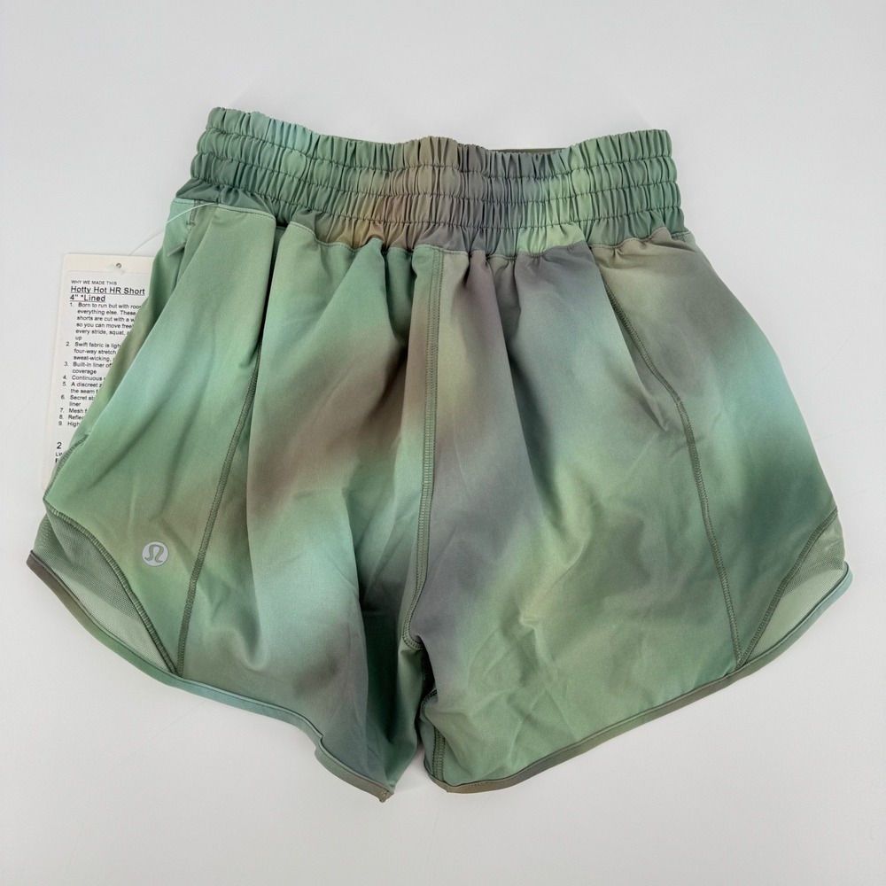Lululemon Hotty Hot High-Rise Shorts 4" Lined Cloud Glow Multi Size 2‎ NWT - Picture 2 of 5